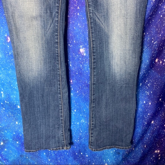 Ilir- Medium Wash Low Rise Jeans size 3 - Picture 3 of 11